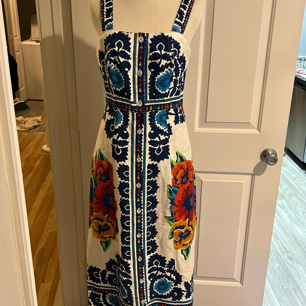 Farm Rio sz SM NWT Flower Tapestry off white midi dress perfect for spring!!